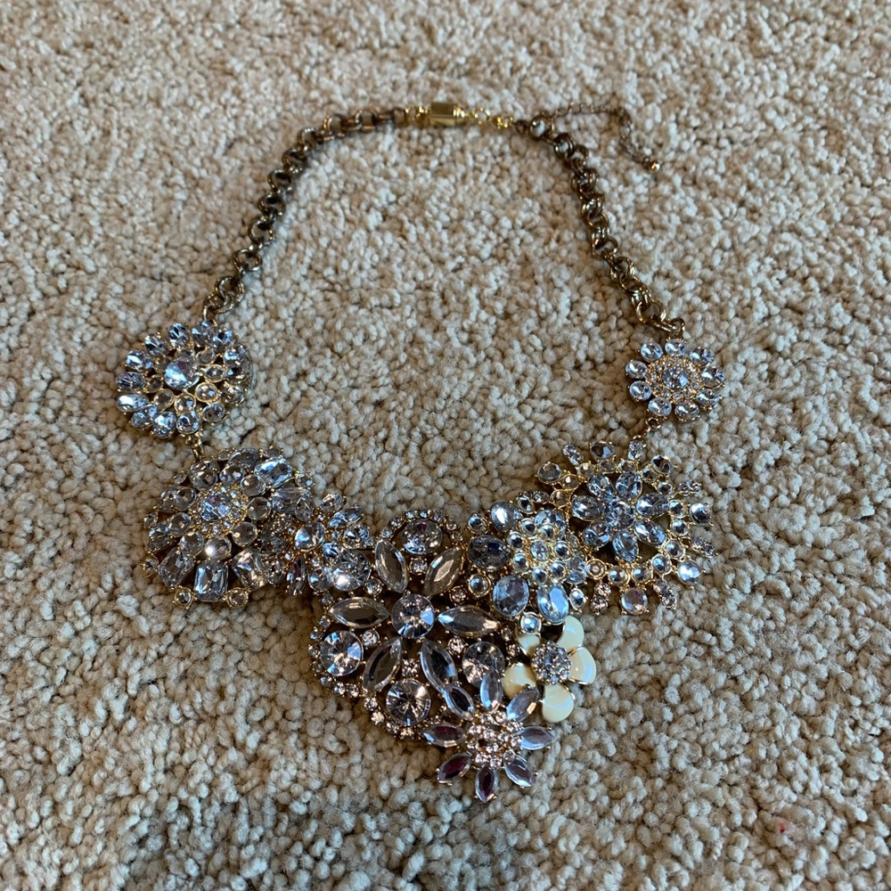 Gold necklace!